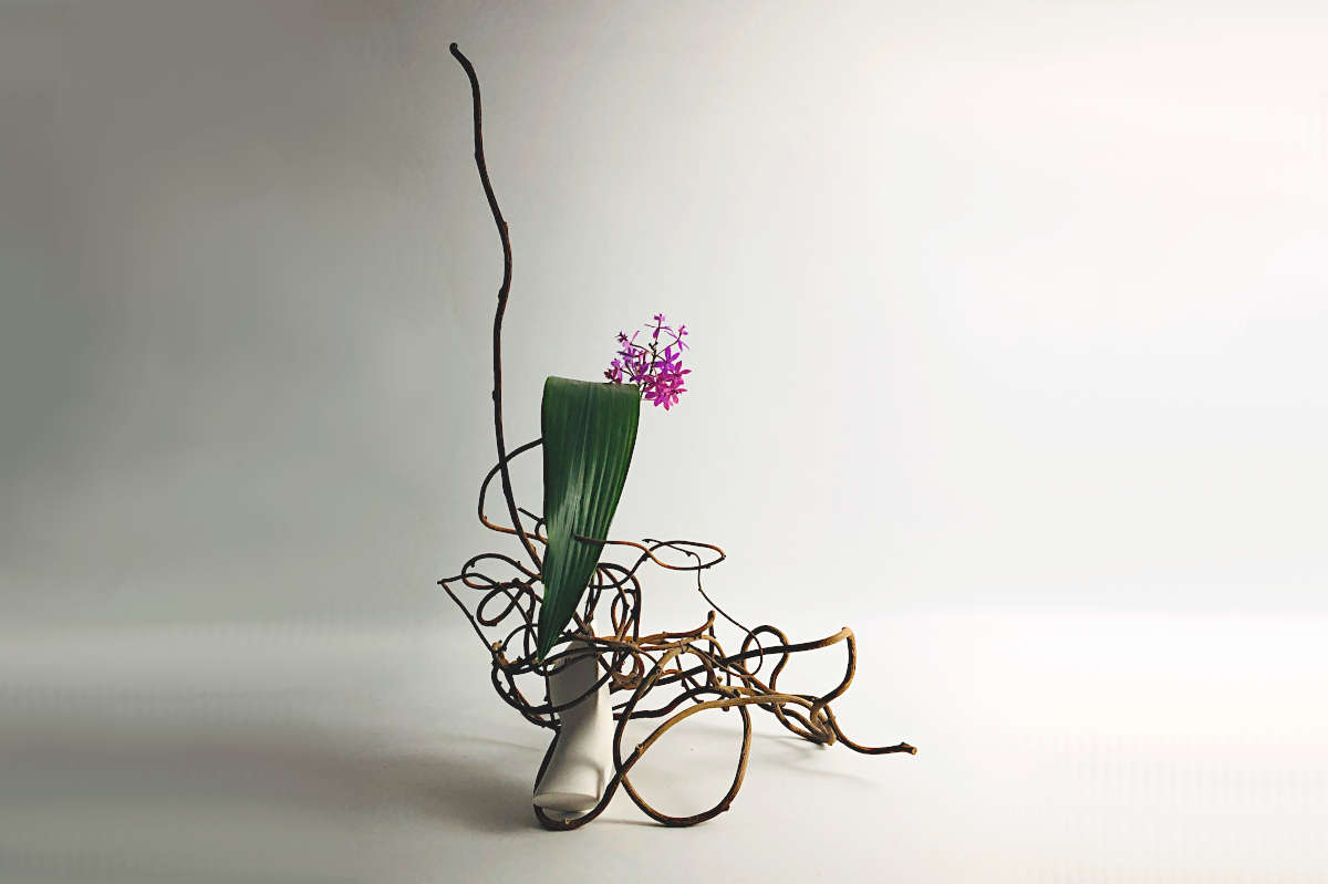 Ikebana with Hybrid Flask 1