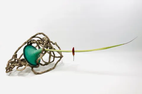 Mesa Vase Ikebana