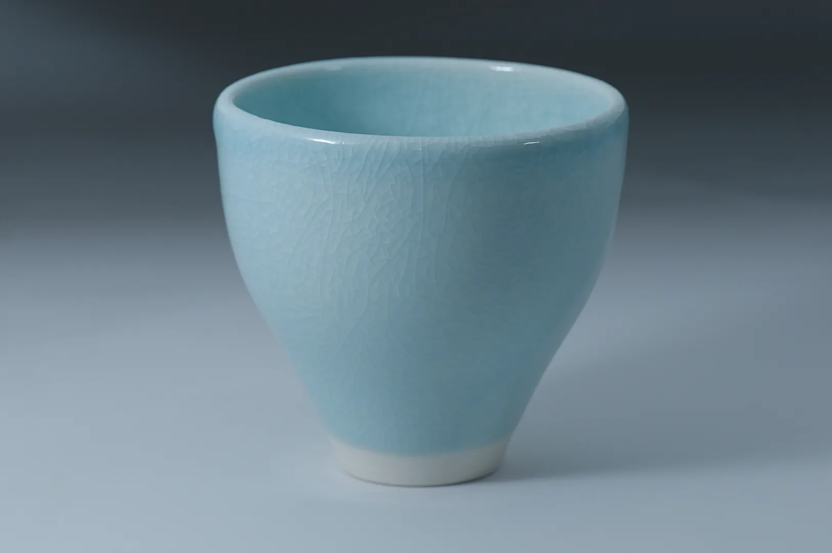 Cup Ice Blue Crackle Glaze