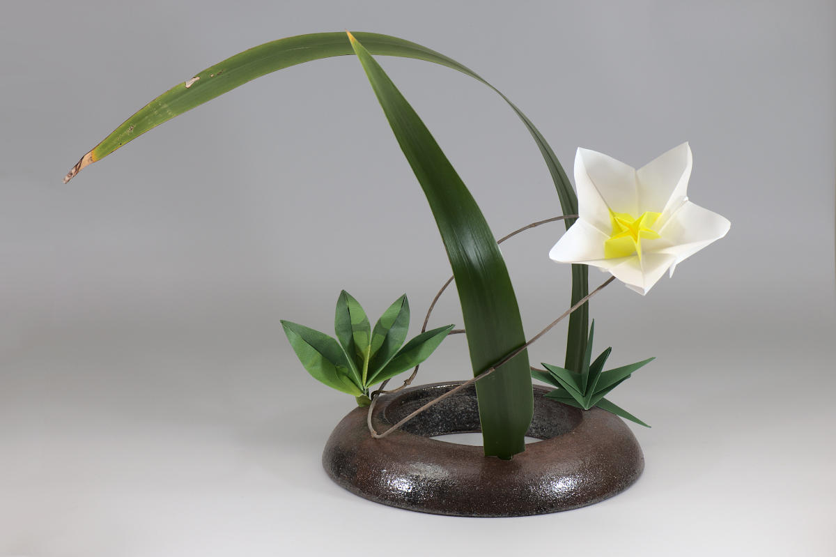 Ikebana Flower Vase, Japanese Ceramic Pyramid -  Finland