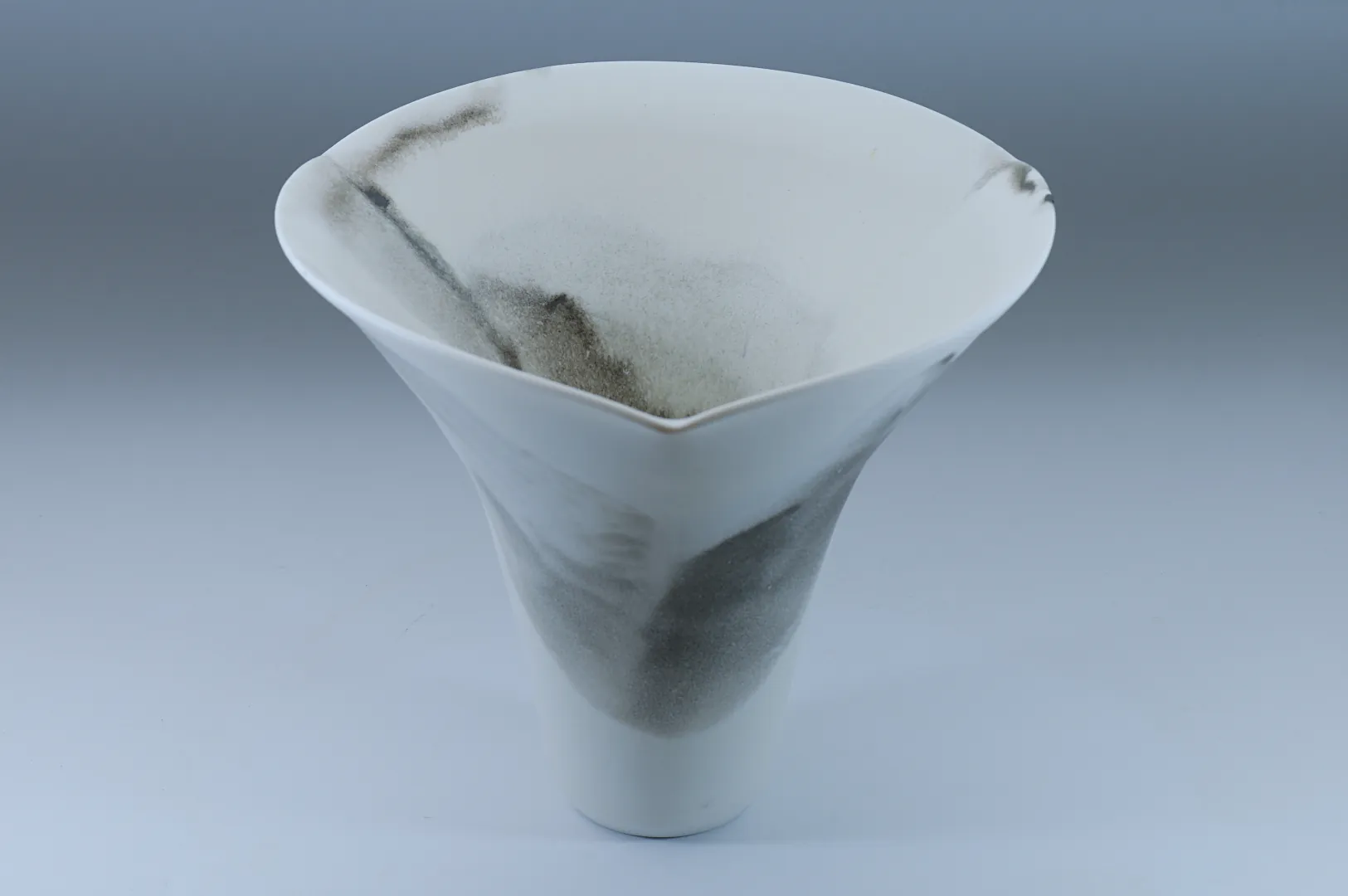 Trefoil Vase 3
