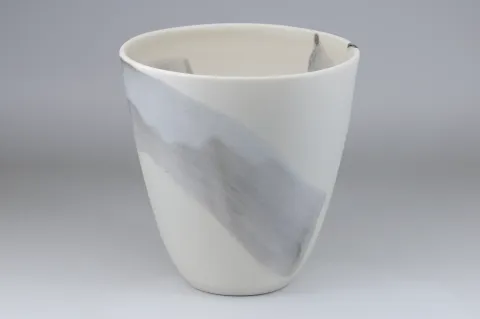 Bowl with Grey-Purple Brushwork Bowl with Grey-Purple Brushwork