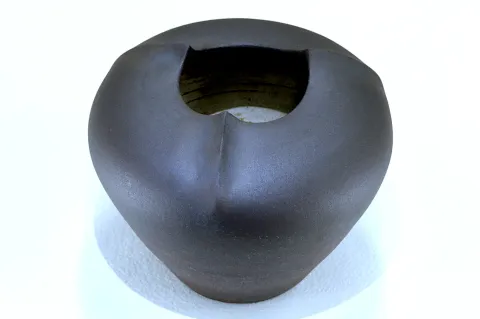 Spherical Vase 3 Peaks