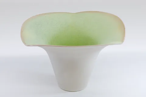 Trefoil Vase 2