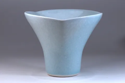 Trefoil Vase 3