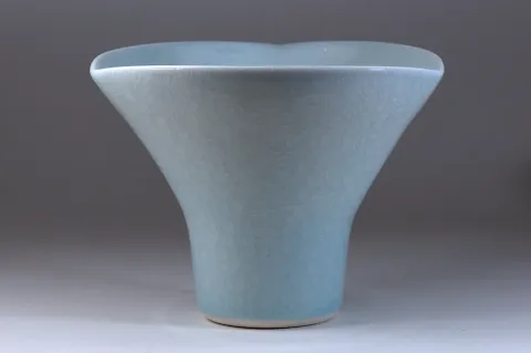 Trefoil Vase 3
